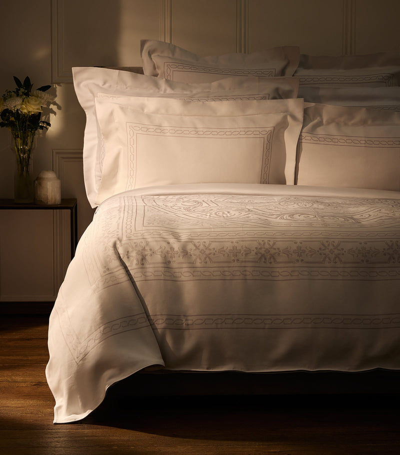 Celso de Lemos Versailles Square pillowcase 65cm x 65cm - British product