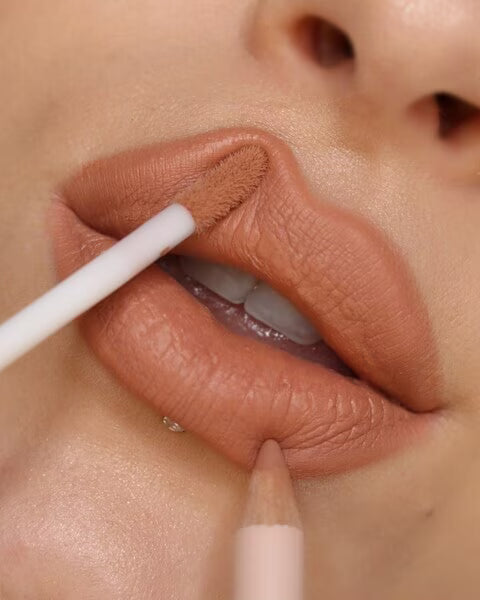 Revolution Lip Contour Kit Lover - British product