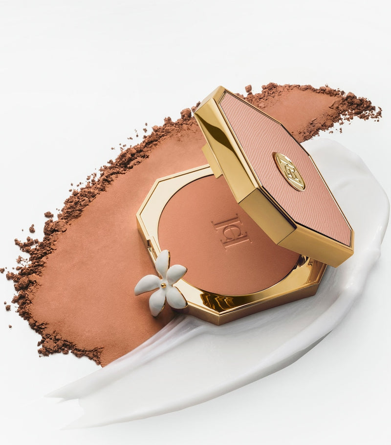Carolina Herrera Nude Couture Matte Bronzer - British product