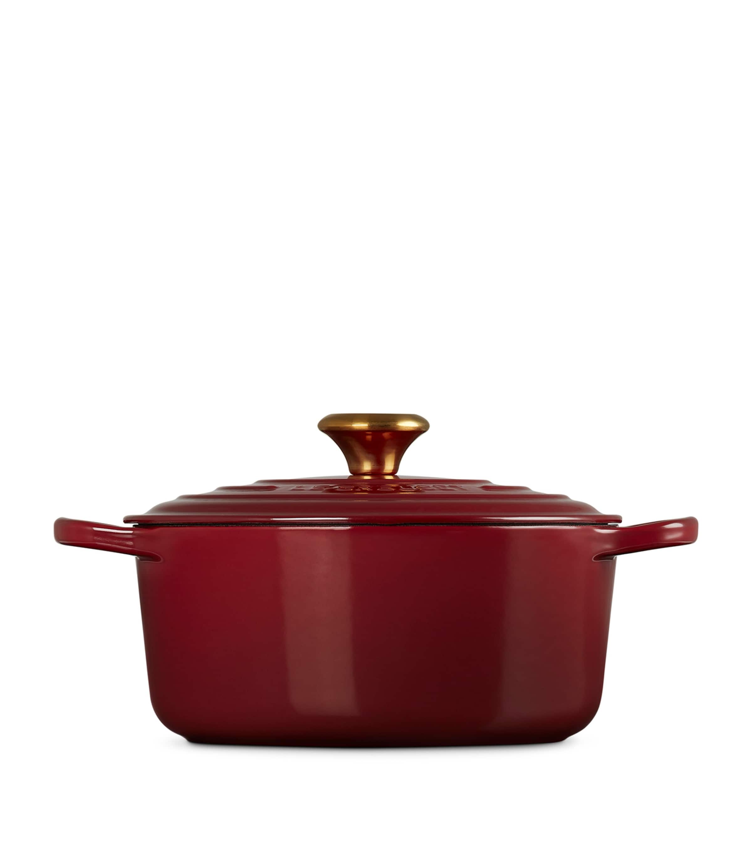 Le Creuset cast iron round casserole dish 24cm, imported from the UK