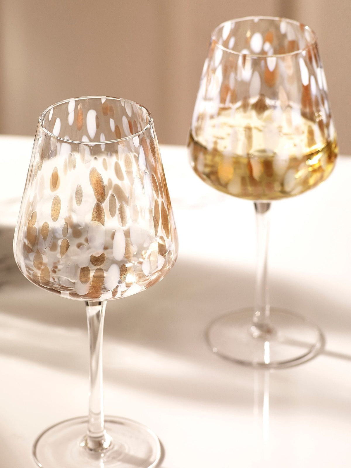 White confetti wine glasses set of 2 21cm height (British brand)