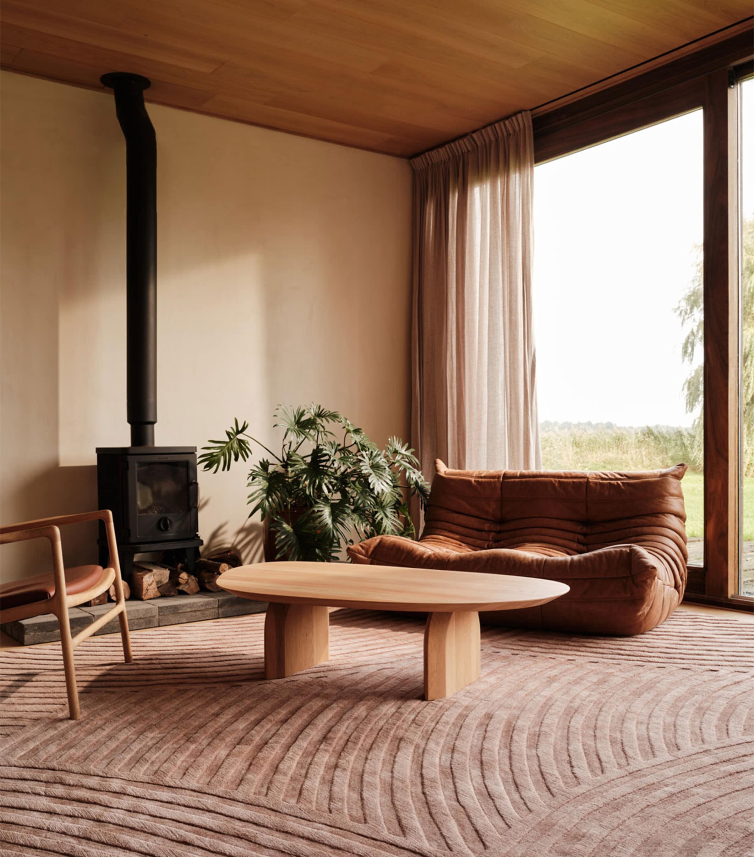 The Rug Company Sono Salmon rug 2.74m x 1.83m (British brand)