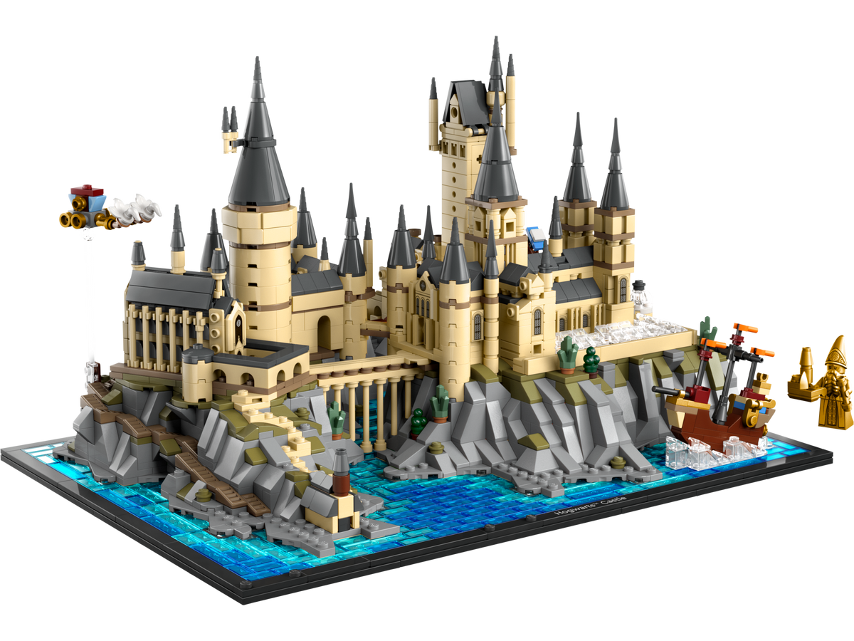 LEGO Hogwarts Castle Building Set 2660 Pieces, UK version