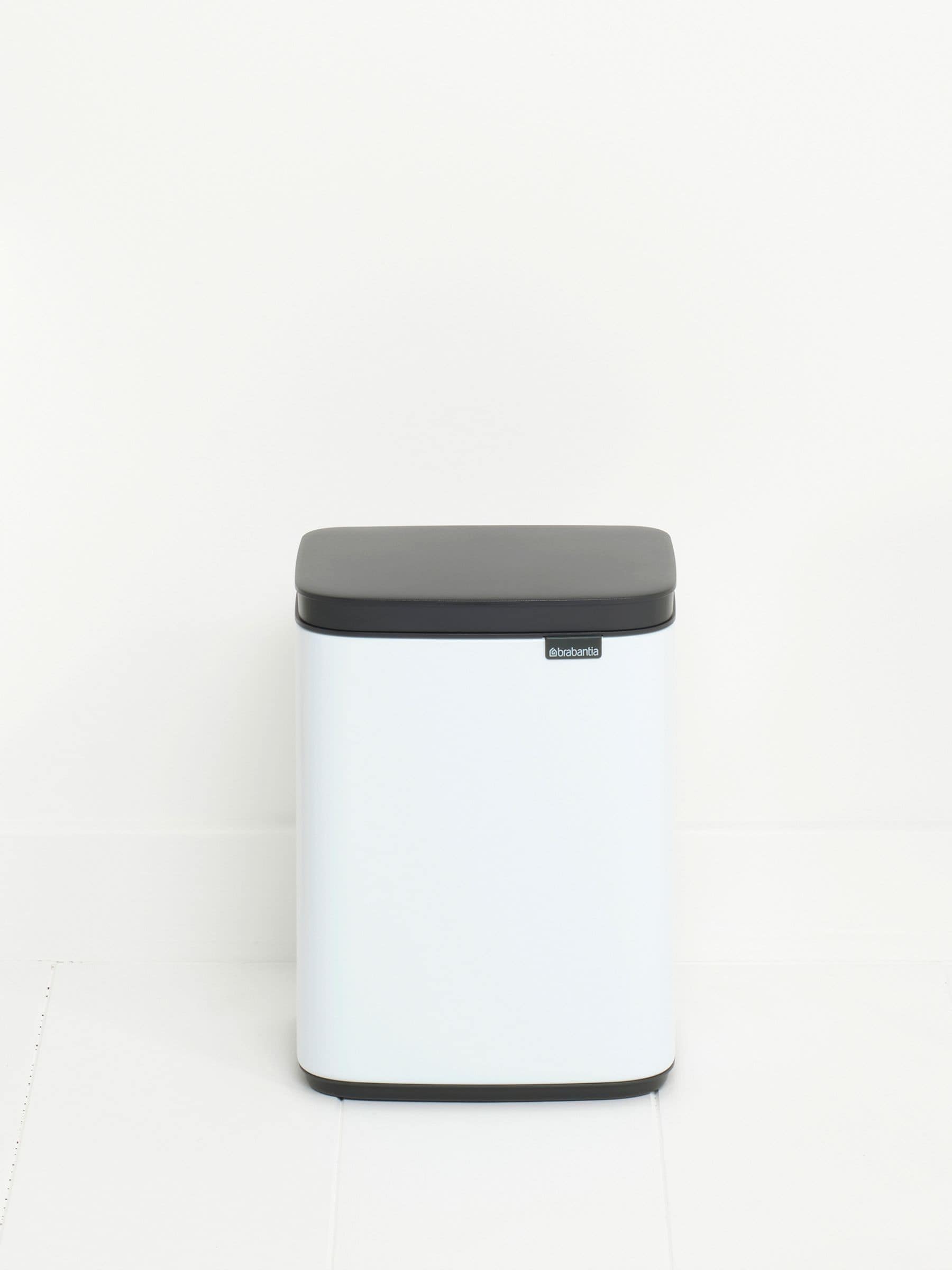 Brabantia white Bo waste bin 4L - British product