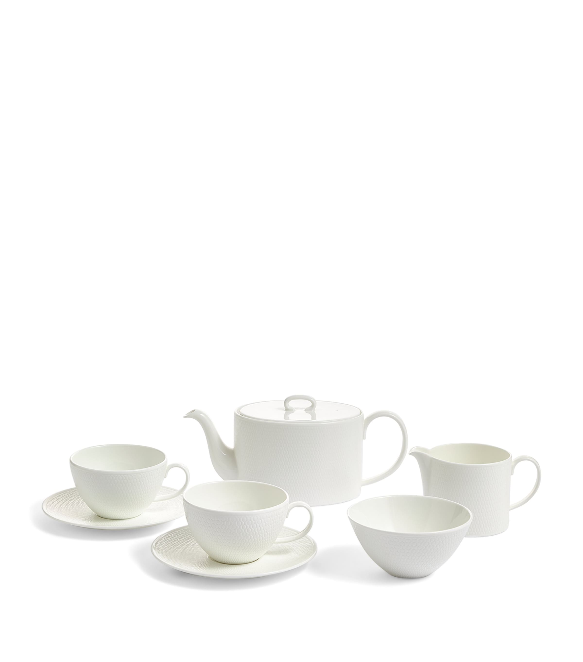 Wedgwood Gio 7-piece tea set (British brand)