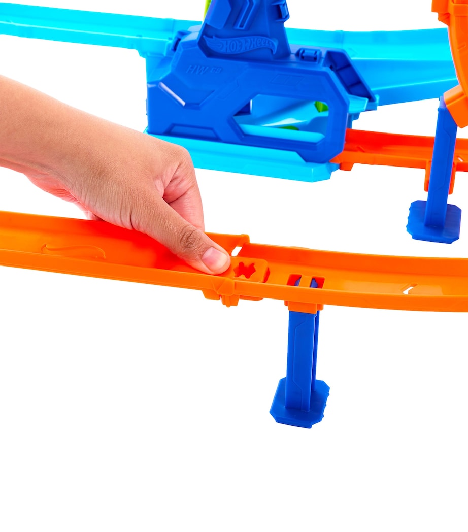 Hot Wheels Hot Wheels Stunt Tracks Rapid Launch Cyclone Set