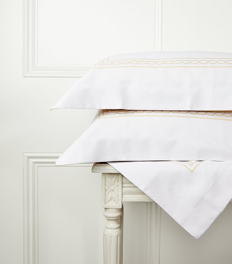 Egyptian Cotton Super King Duvet Cover with Gold Accents 260cm x 220cm