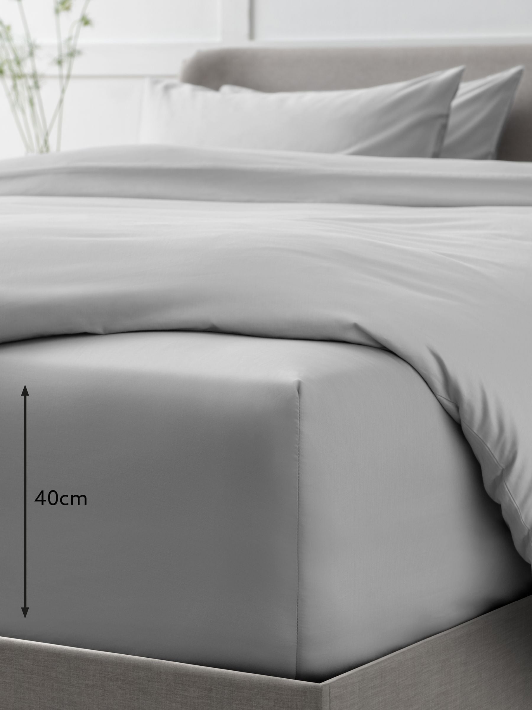 Collection Luxe Silver Grey fitted sheet (British brand)