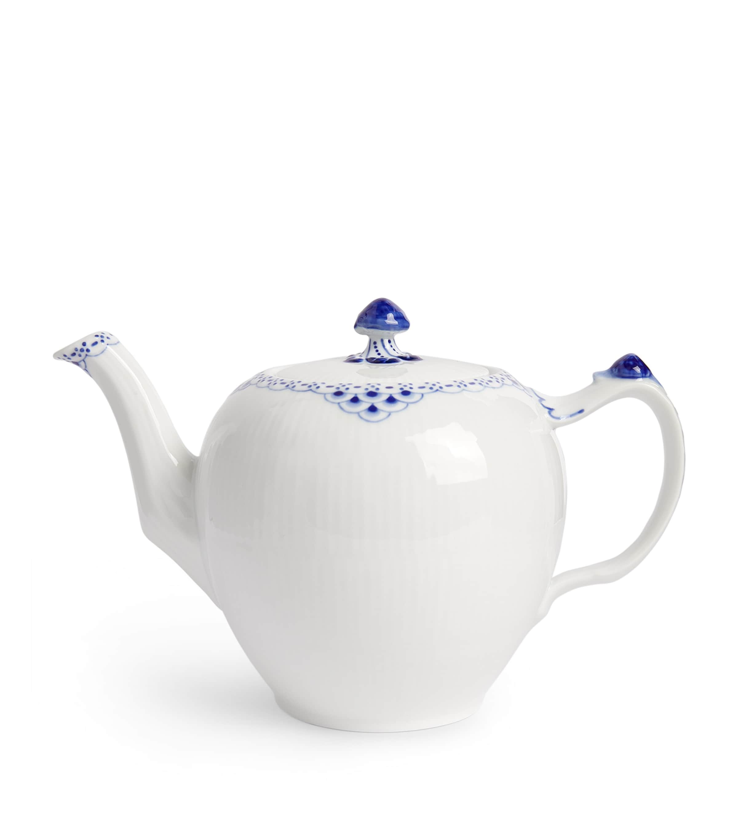 Royal Copenhagen Porcelain Princess Teapot (1L)
