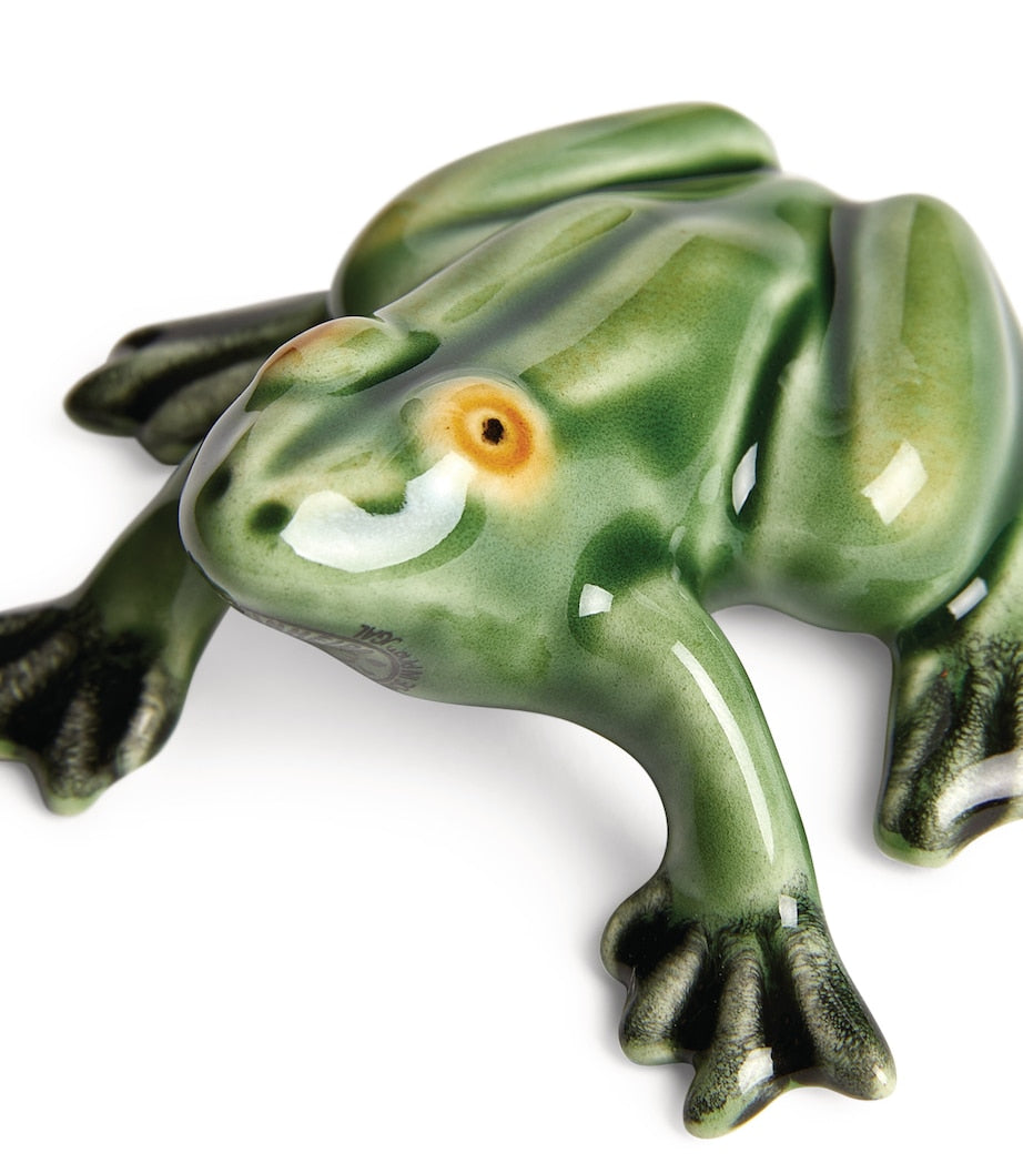 Bordallo Pinheiro earthenware frog decorative bowl - British product