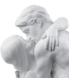 Lladró Porcelain Passionate Kiss Figurine