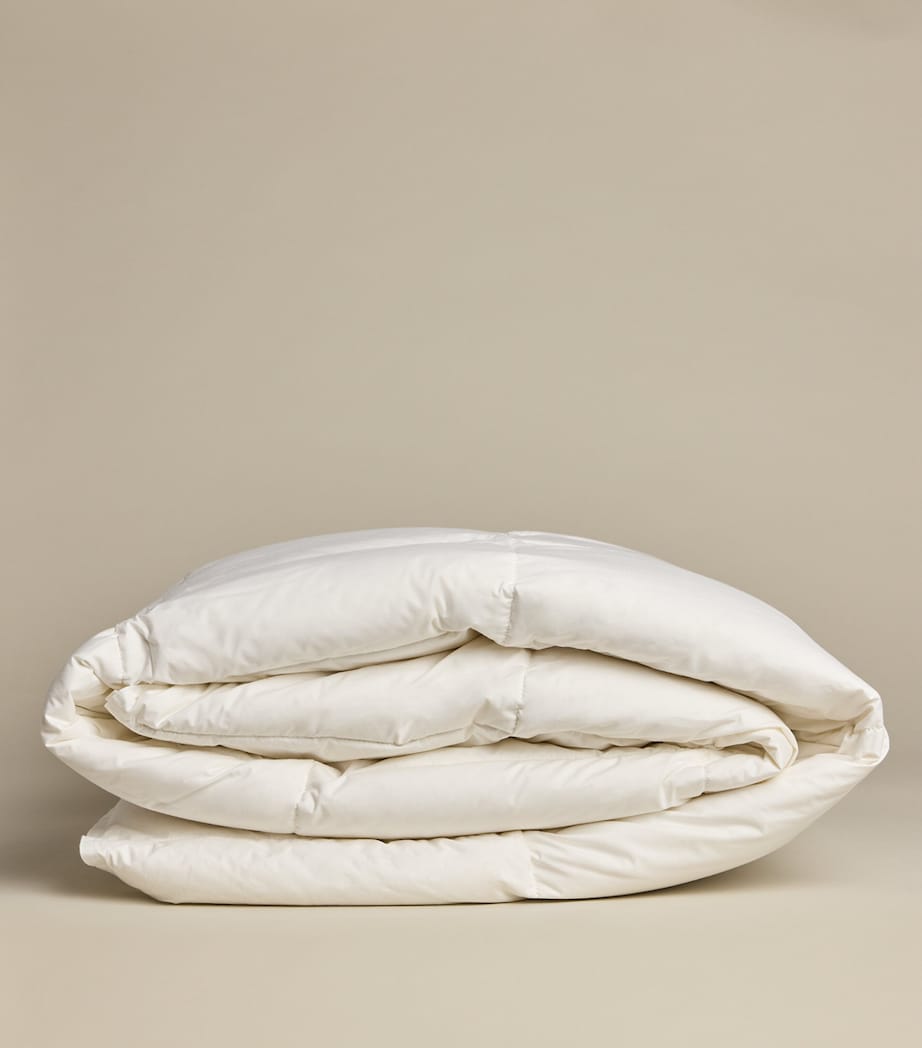 Harrods of London Matterhorn goose down duvet 200cm x 200cm, UK version