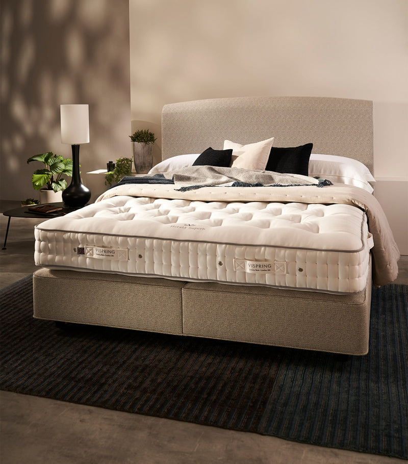Vispring Medium Herald Superb Mattress (150cm x 200cm)