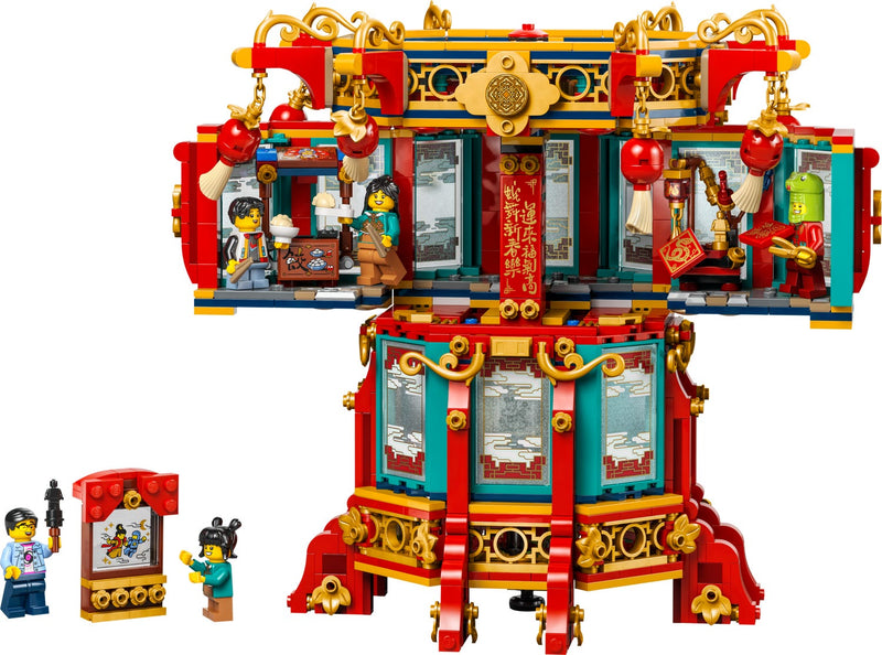 LEGO Trotting Lantern Display Model 1295 Pieces (British brand)