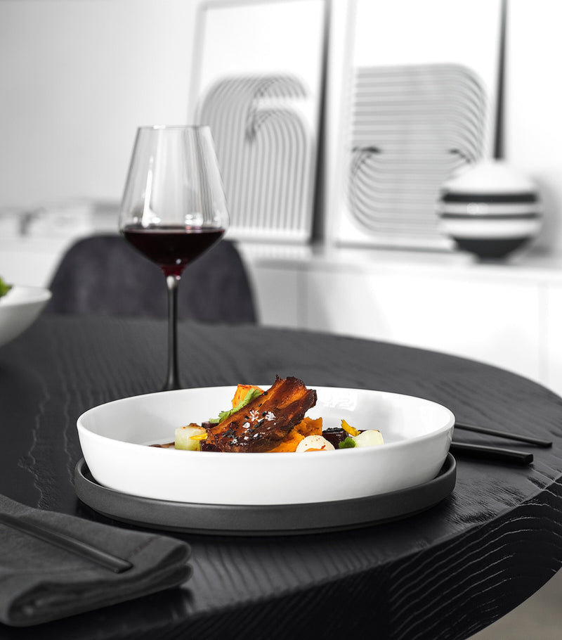 Villeroy & Boch Iconic La Boule porcelain tableware set (British brand)