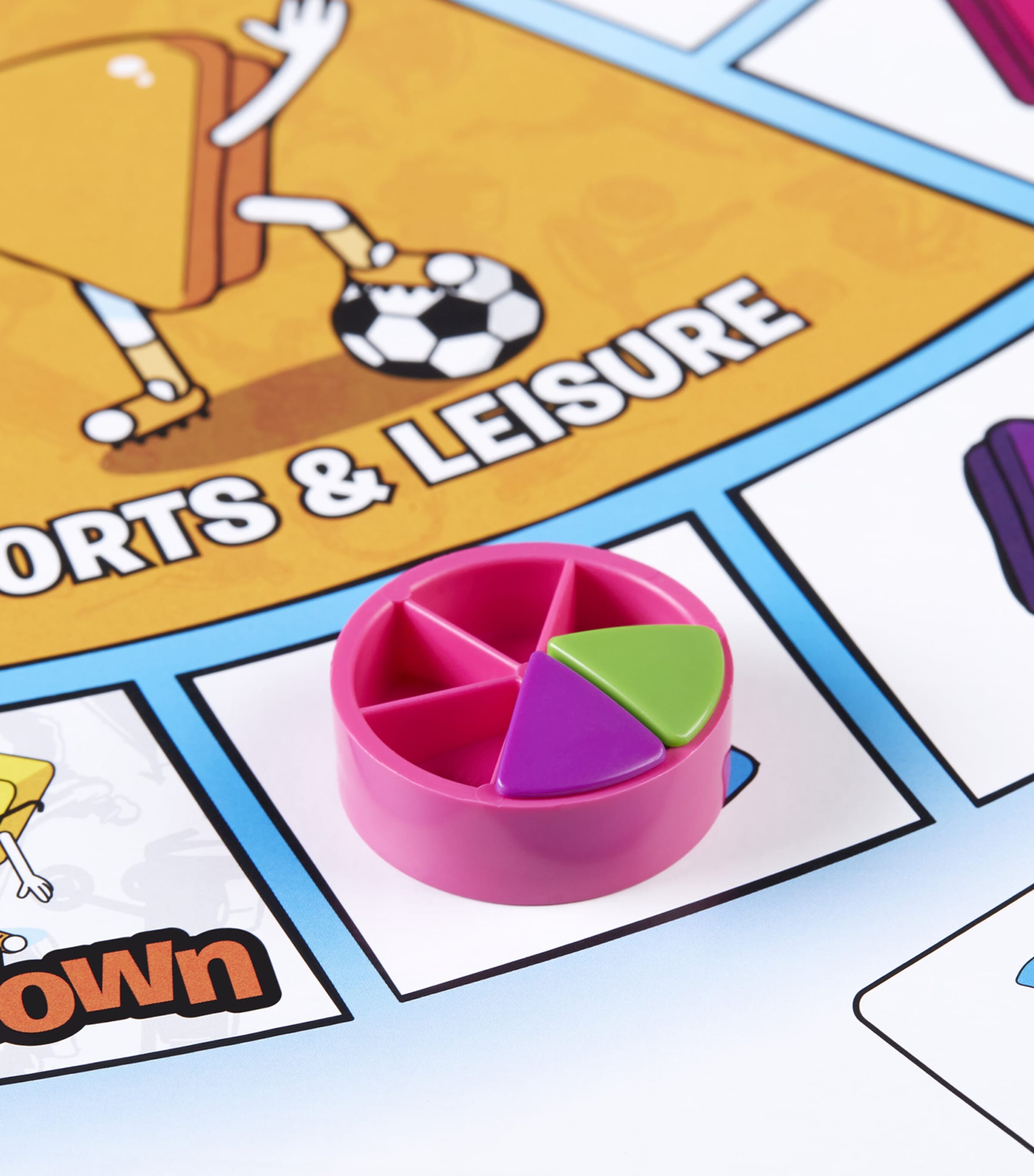 Hasbro Trivial Pursuit Family Edition board game, UK version