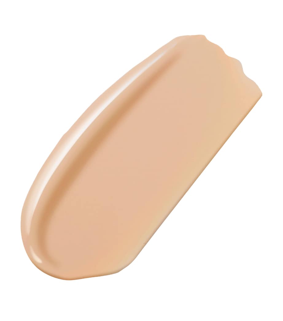 Sensai highlighting concealer with botanical oils, 3.5ml (British brand)