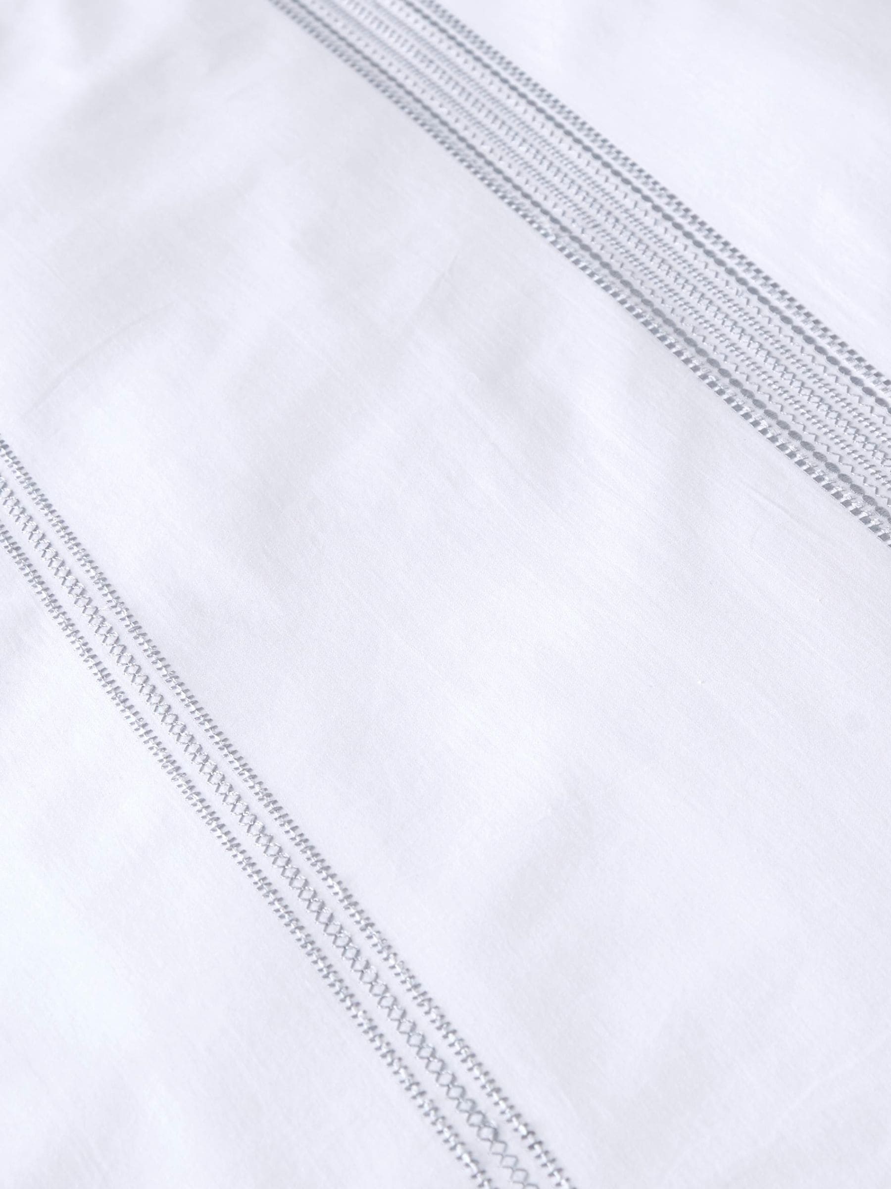 Appletree white embroidered band duvet cover set - British product