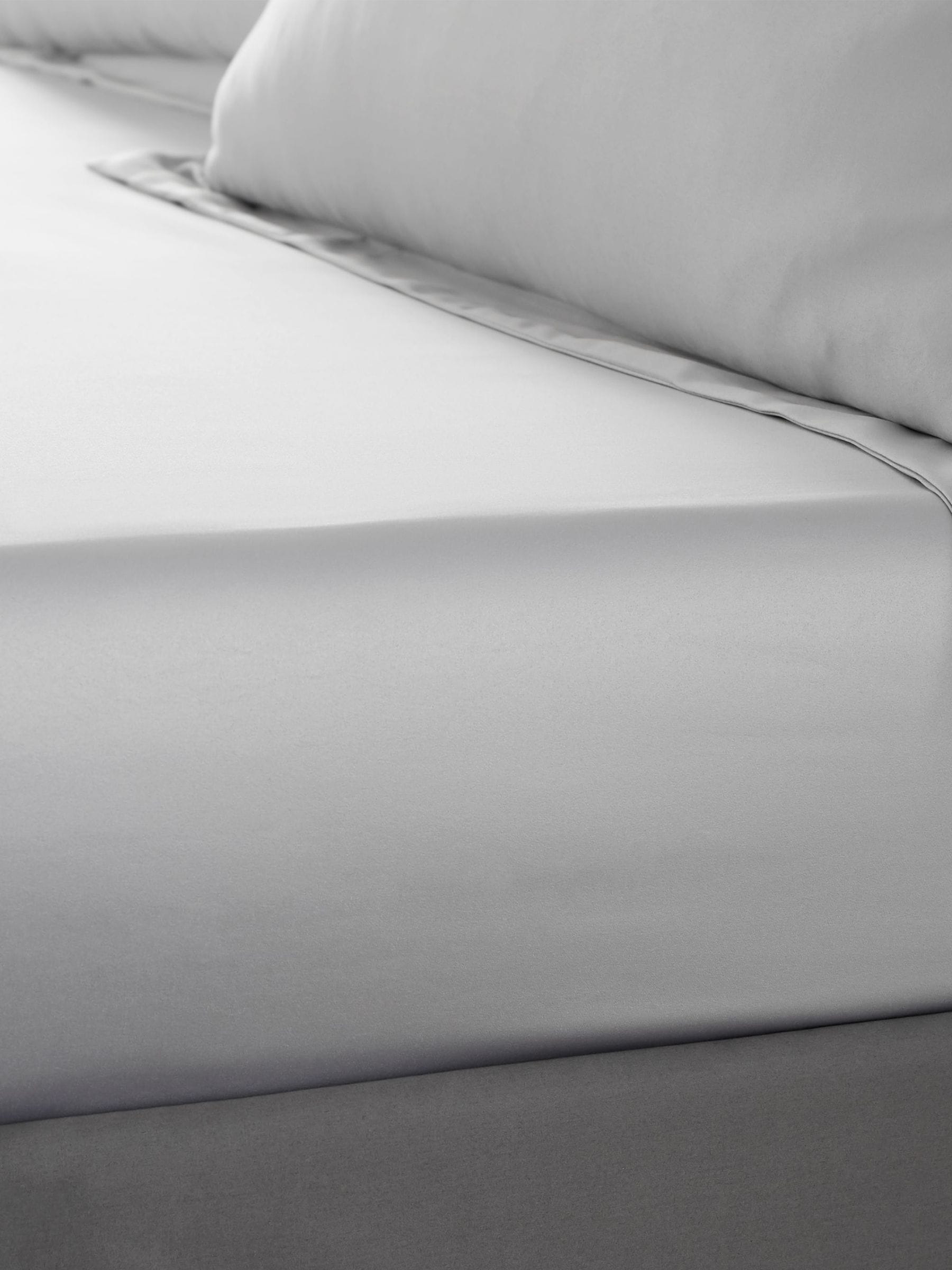 Catherine Lansfield silver silky soft satin fitted bed sheet - British product
