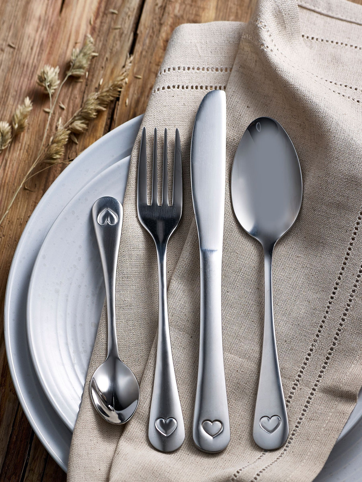 Heart stainless steel cutlery set 16pc (British brand)