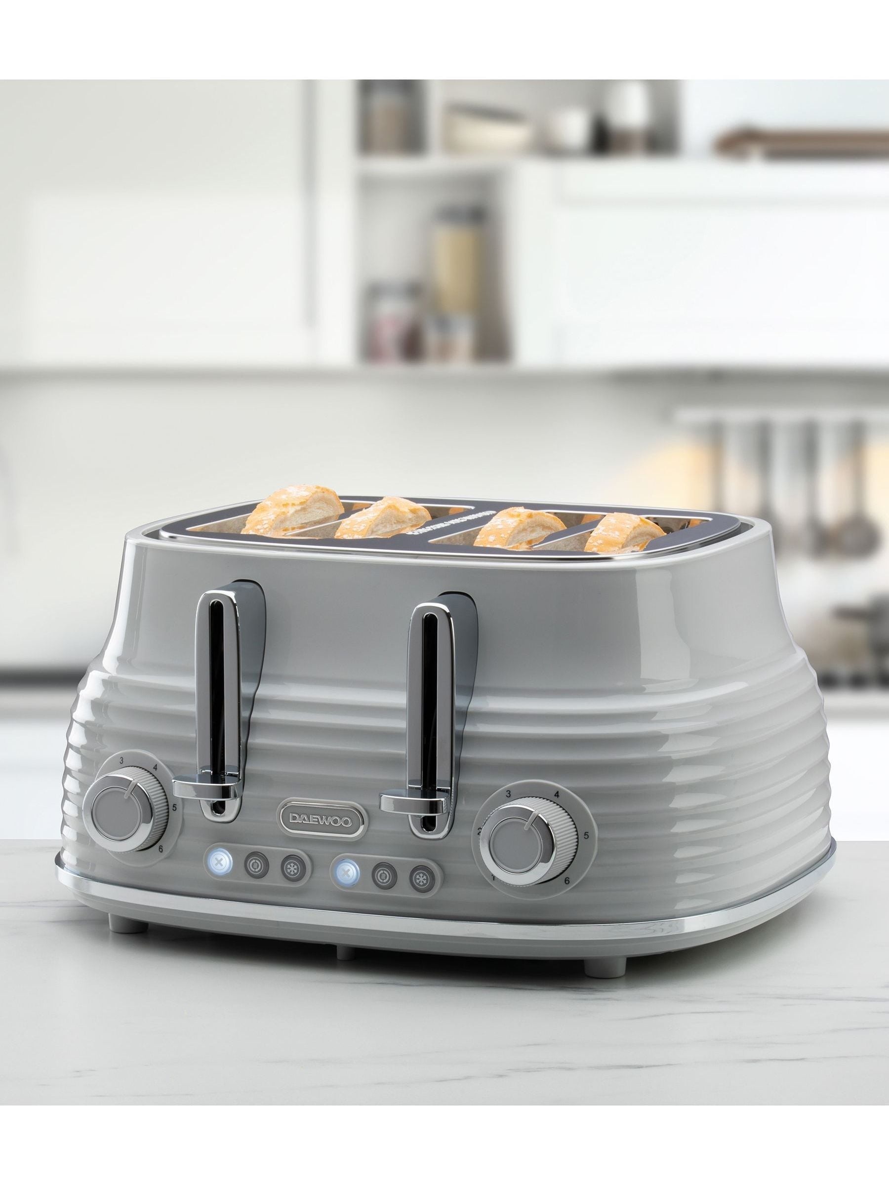 Daewoo Grey Sienna 4 slice toaster - British product
