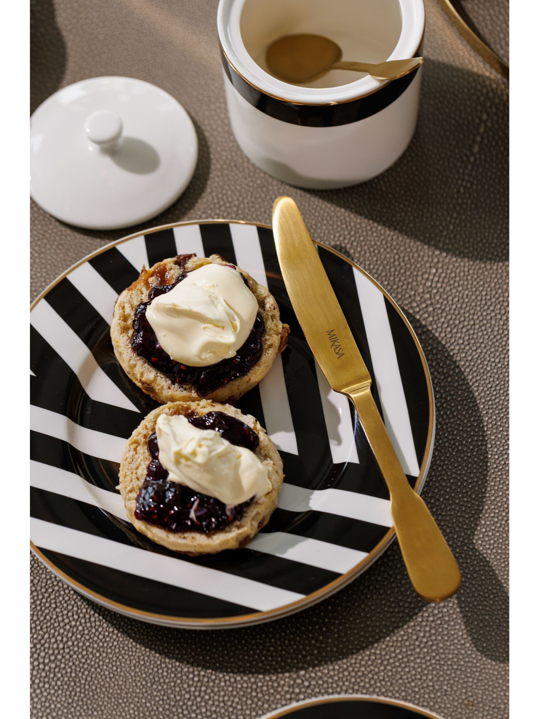 Mikasa white luxe deco with gold rim side plates set of 4, imported from the UK