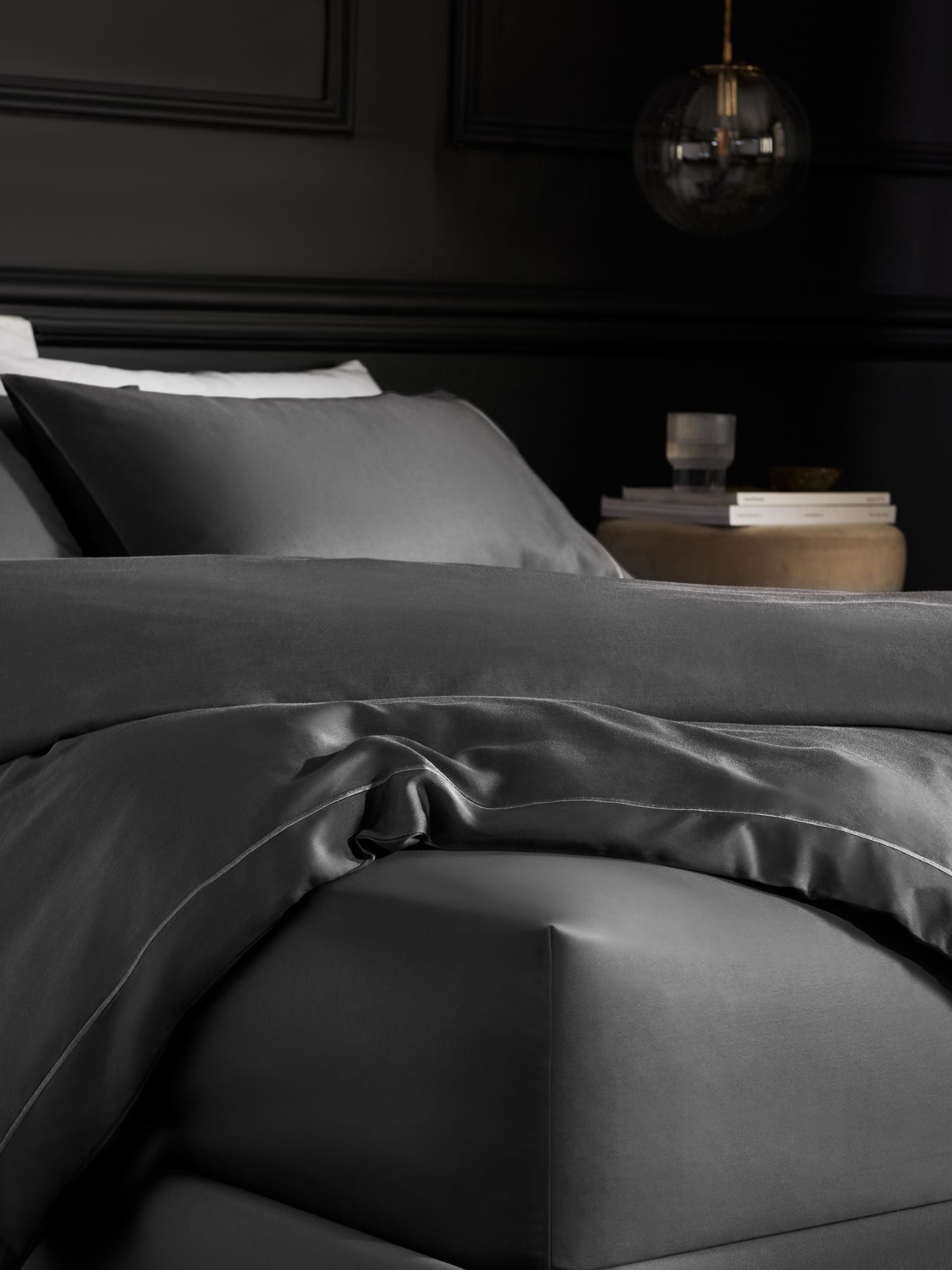 Charcoal Grey 300 Thread Count Extra Deep Fitted Sheet - British product