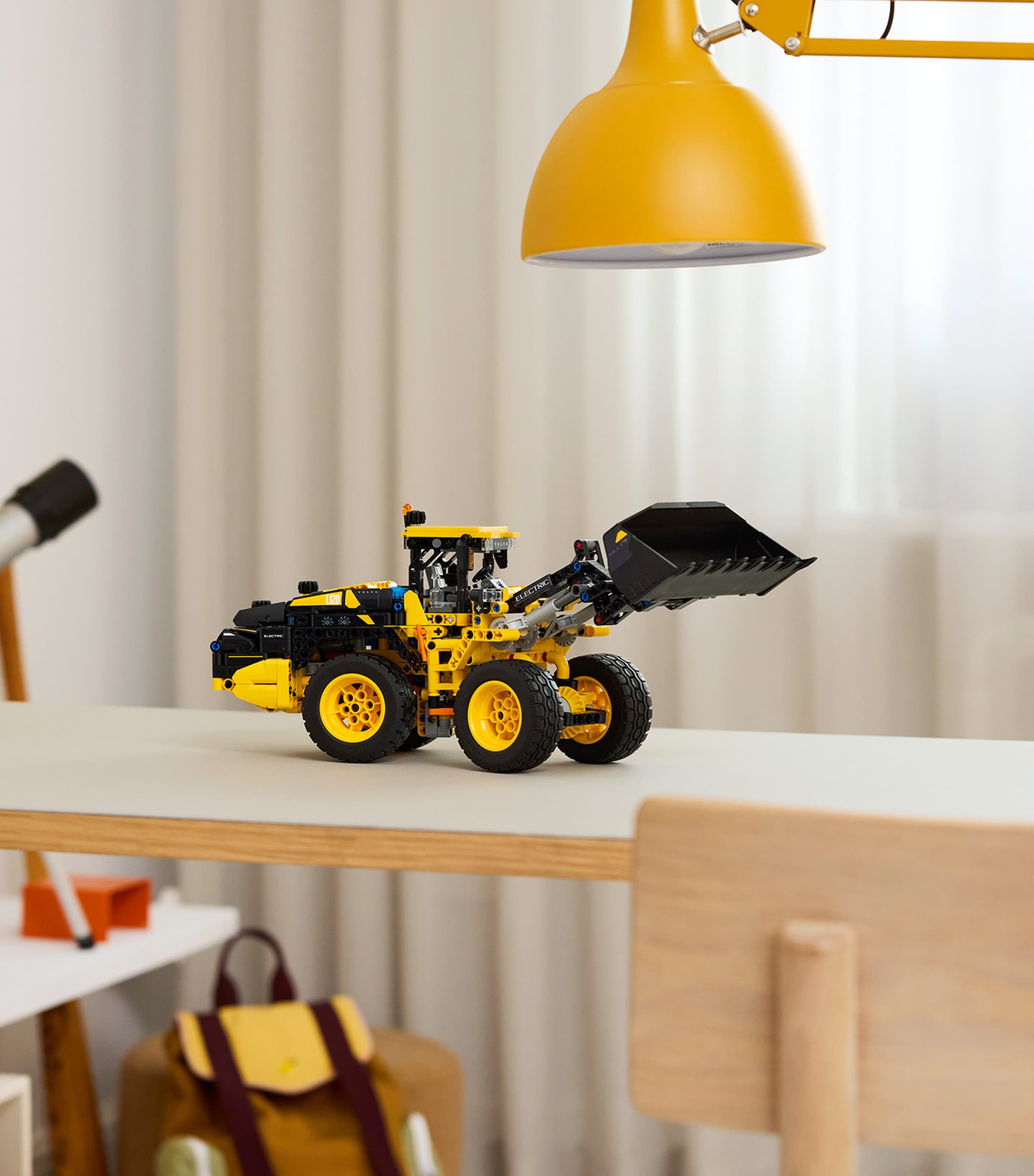Lego Volvo L120 Electric Wheel Loader Set 42209