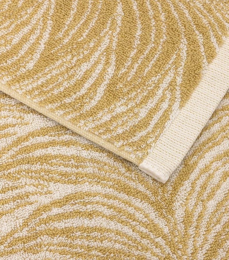 Yves Delorme Pollen bath towel 70cm x 140cm (British brand)