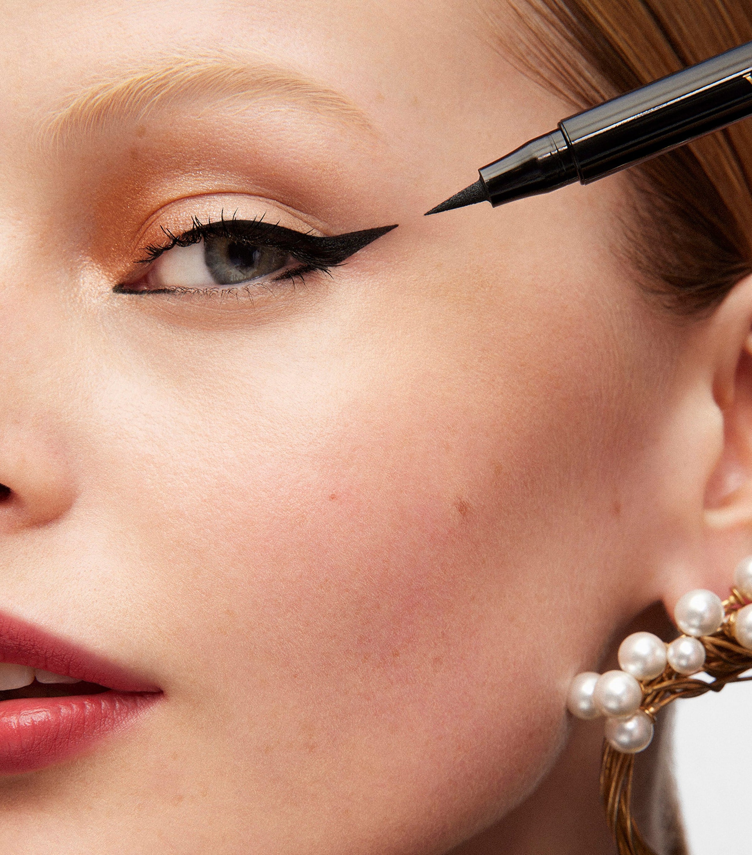 Carolina Herrera Fabulous Eyeliner