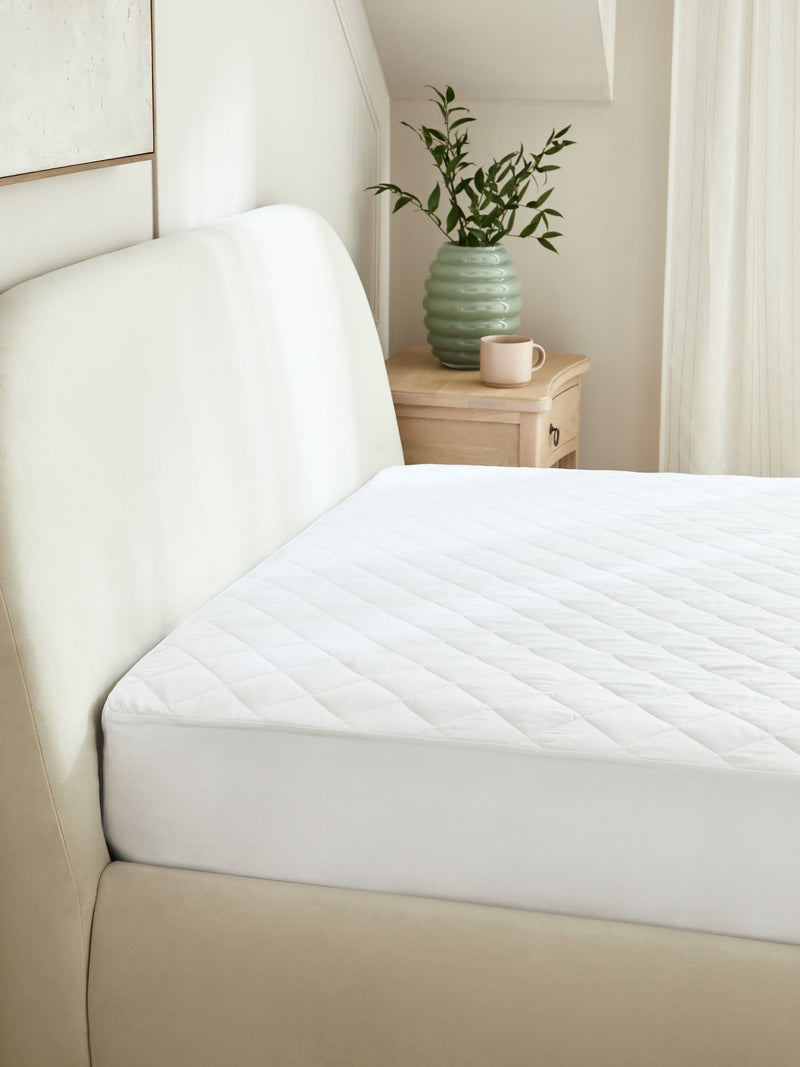 Simply Soft Regular mattress protector (British brand)