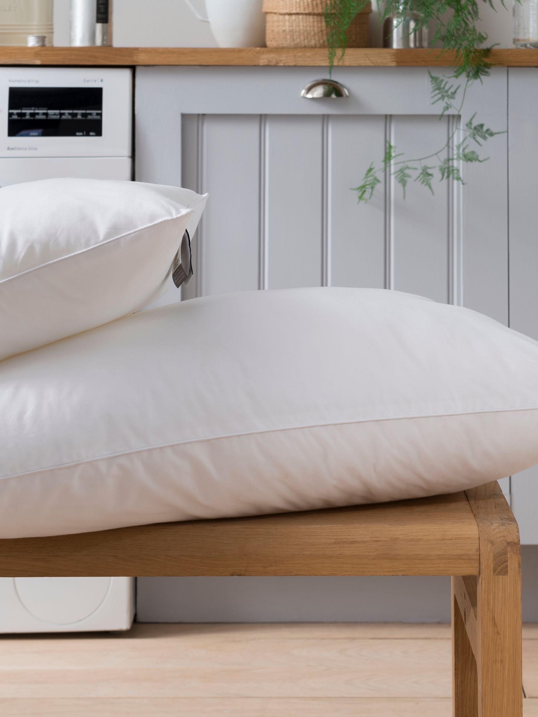 FBC Medium XL Spundown King White Pillow