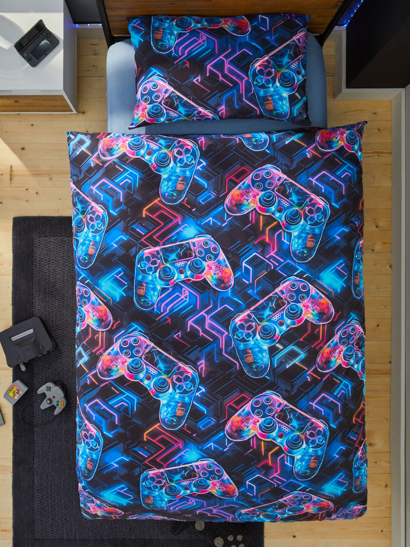 Glow in the dark gamer duvet cover and pillowcase set, UK version