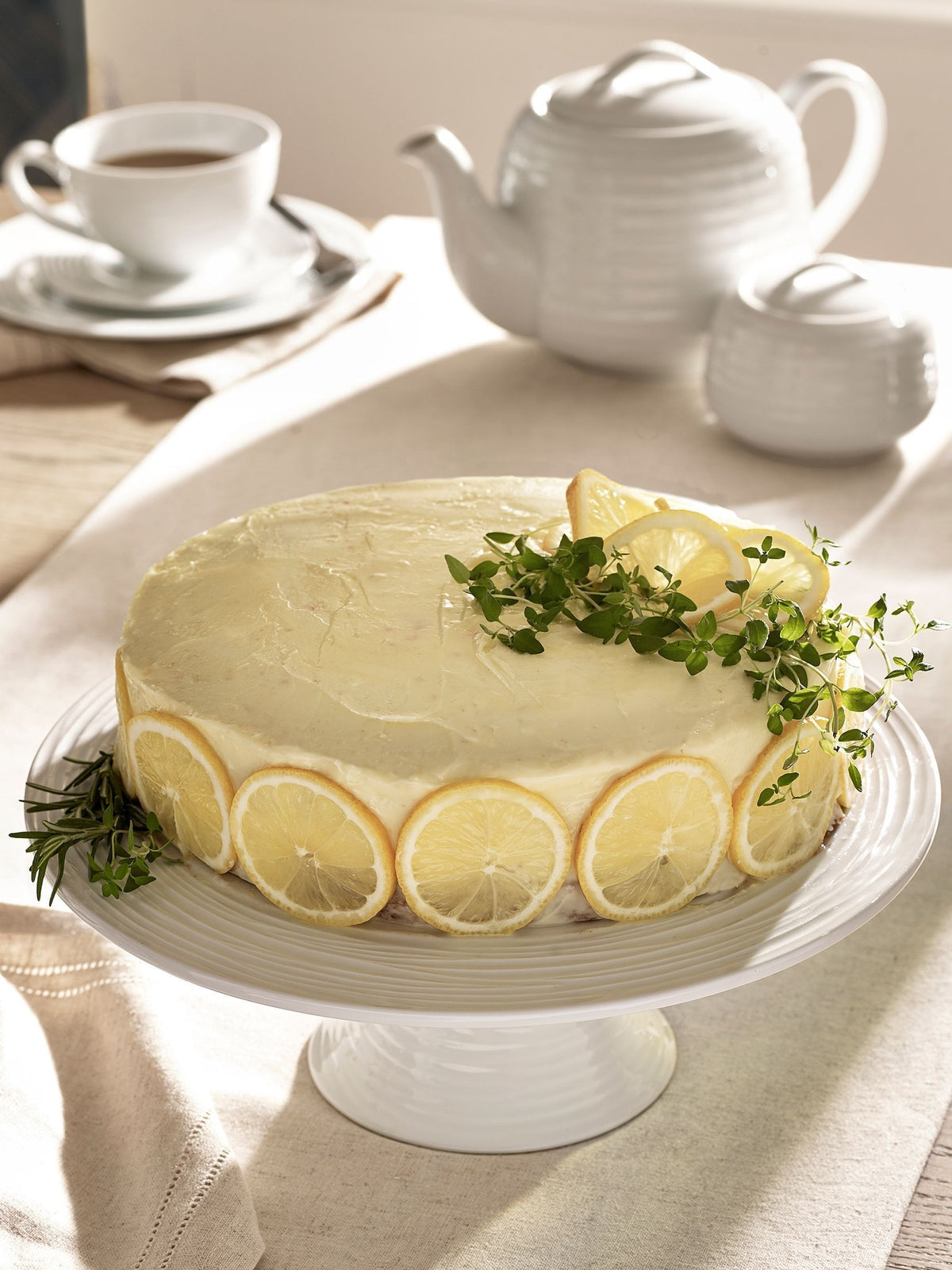 Malvern white embossed cake stand 11cm height 29cm diameter (British brand)