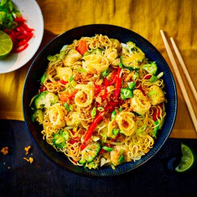 Maggi Instant Noodles Chicken Flavour 5 x 74g, imported from the UK