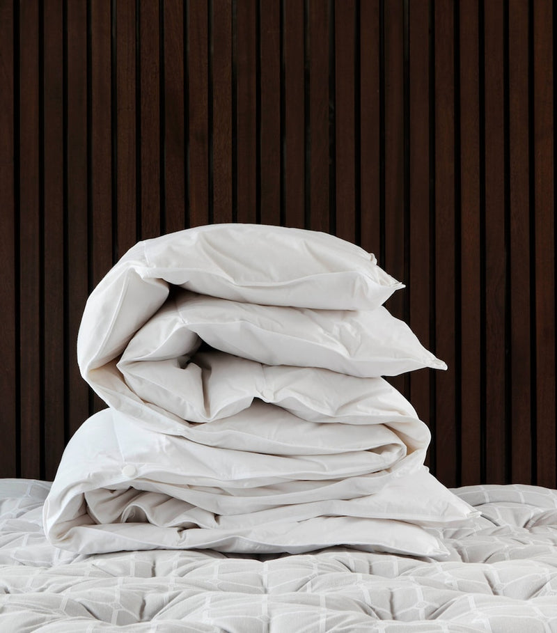 SAVOIR Super King Hungarian Goose Down & Feather Duvet (British brand)