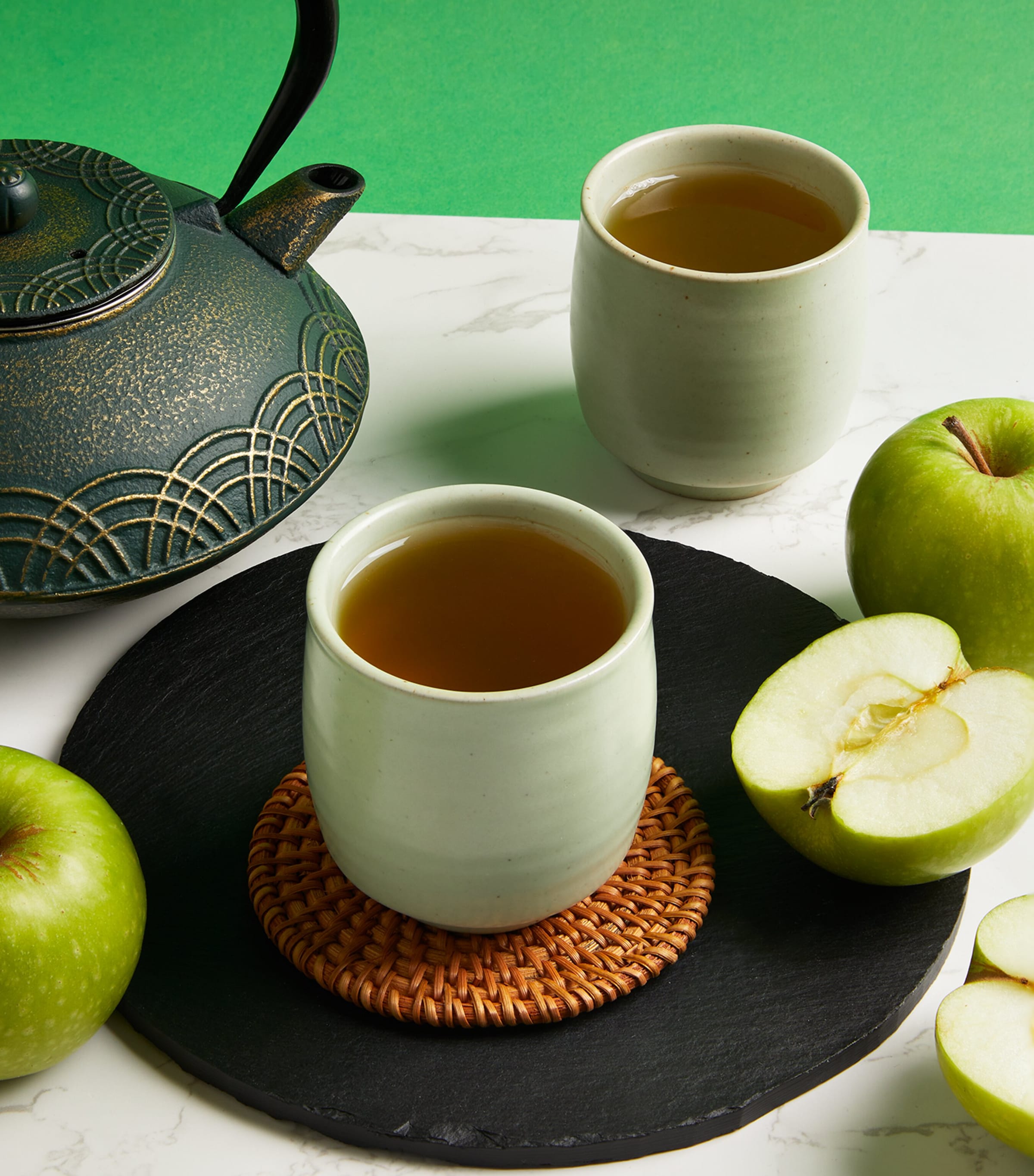 Harrods Green Apple Flavoured Green Tea 20 silken tea bags, UK version