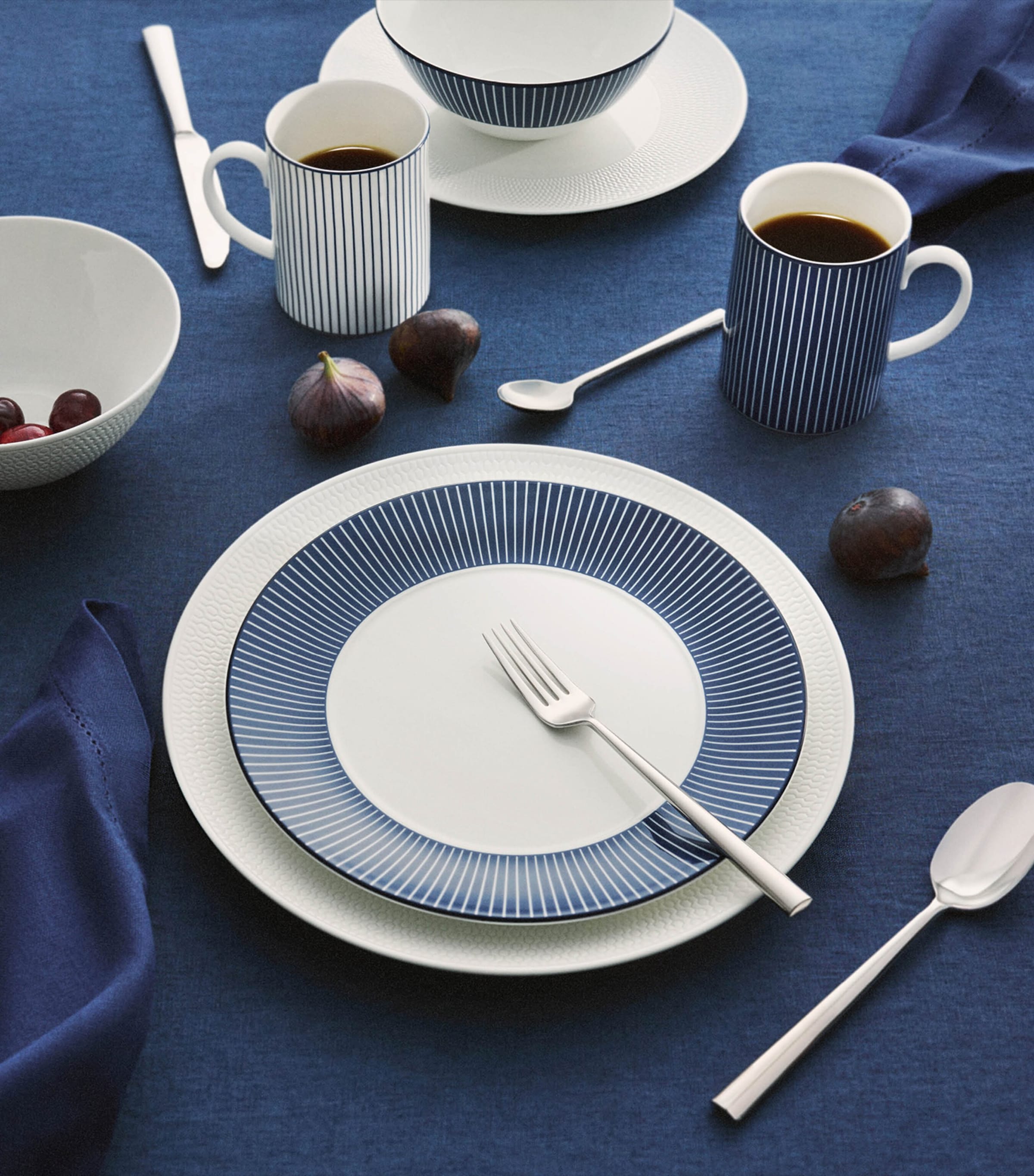 Wedgwood Bone China Gio Blue Mug