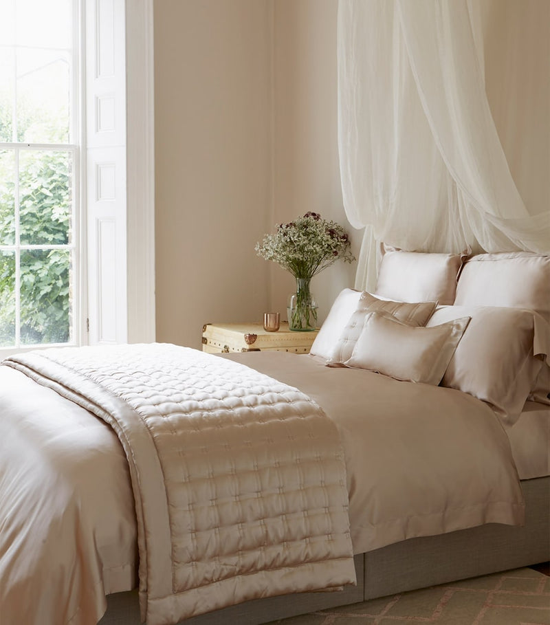 Gingerlily Silk Super King Duvet Cover (260cm x 220cm)