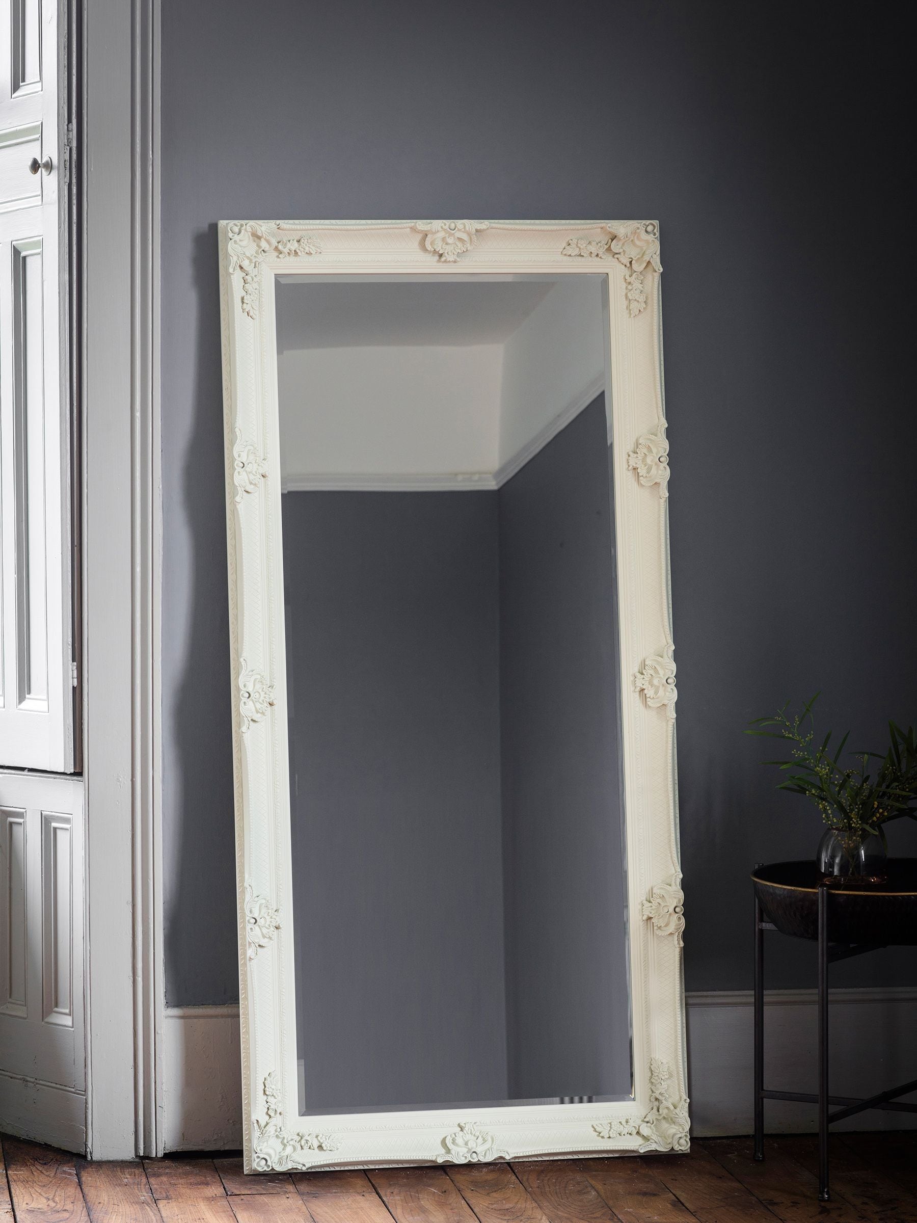 Gallery Home cream Assen leaner mirror, UK version