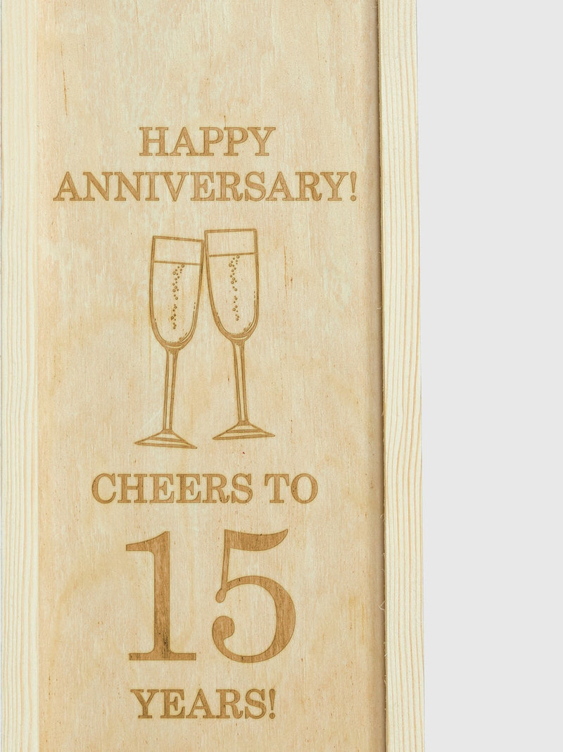 Gifted Drinks anniversary gift box with red wine, imported from the UK