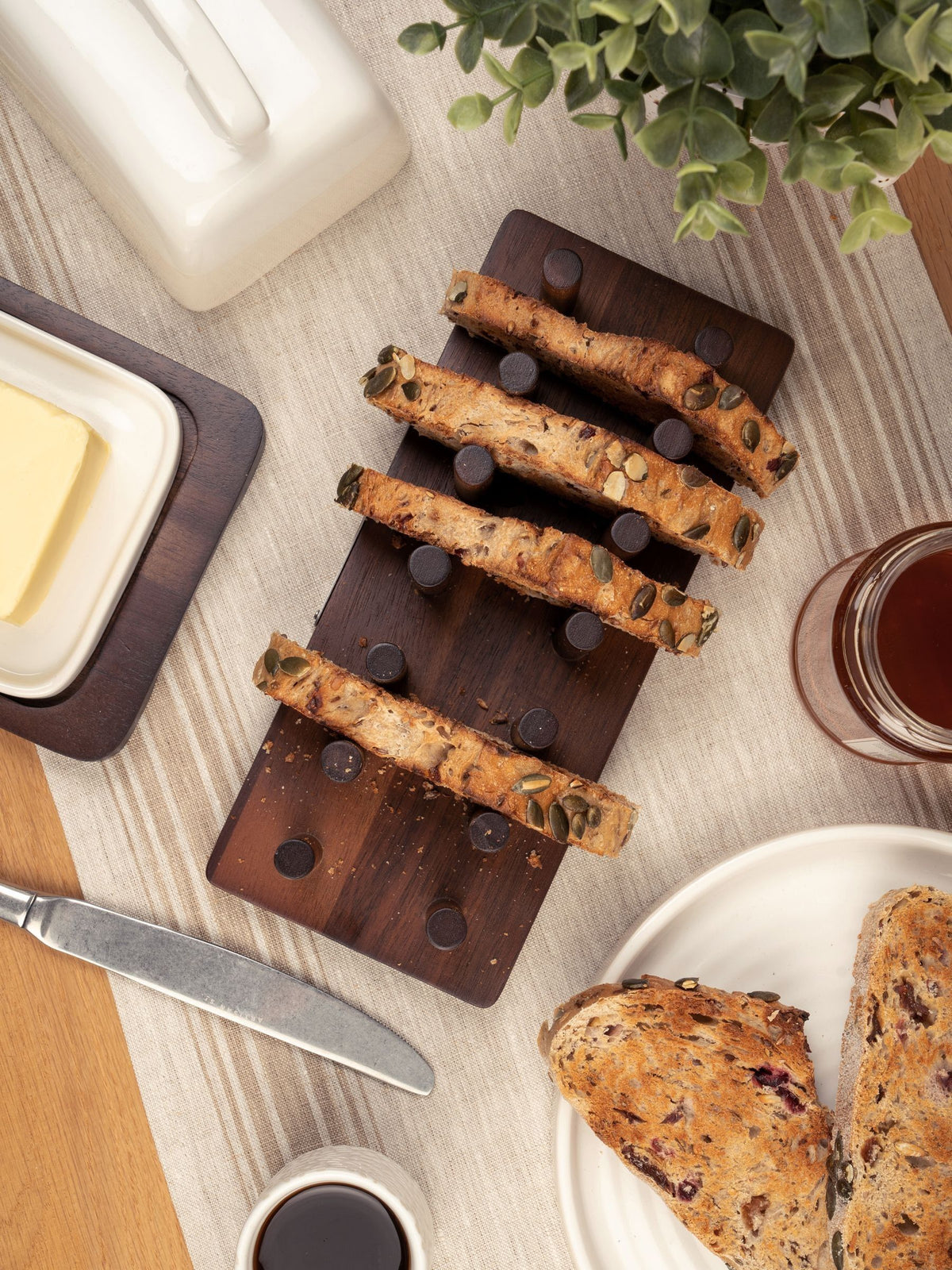 Artisan Street brown acacia toast rack - British product