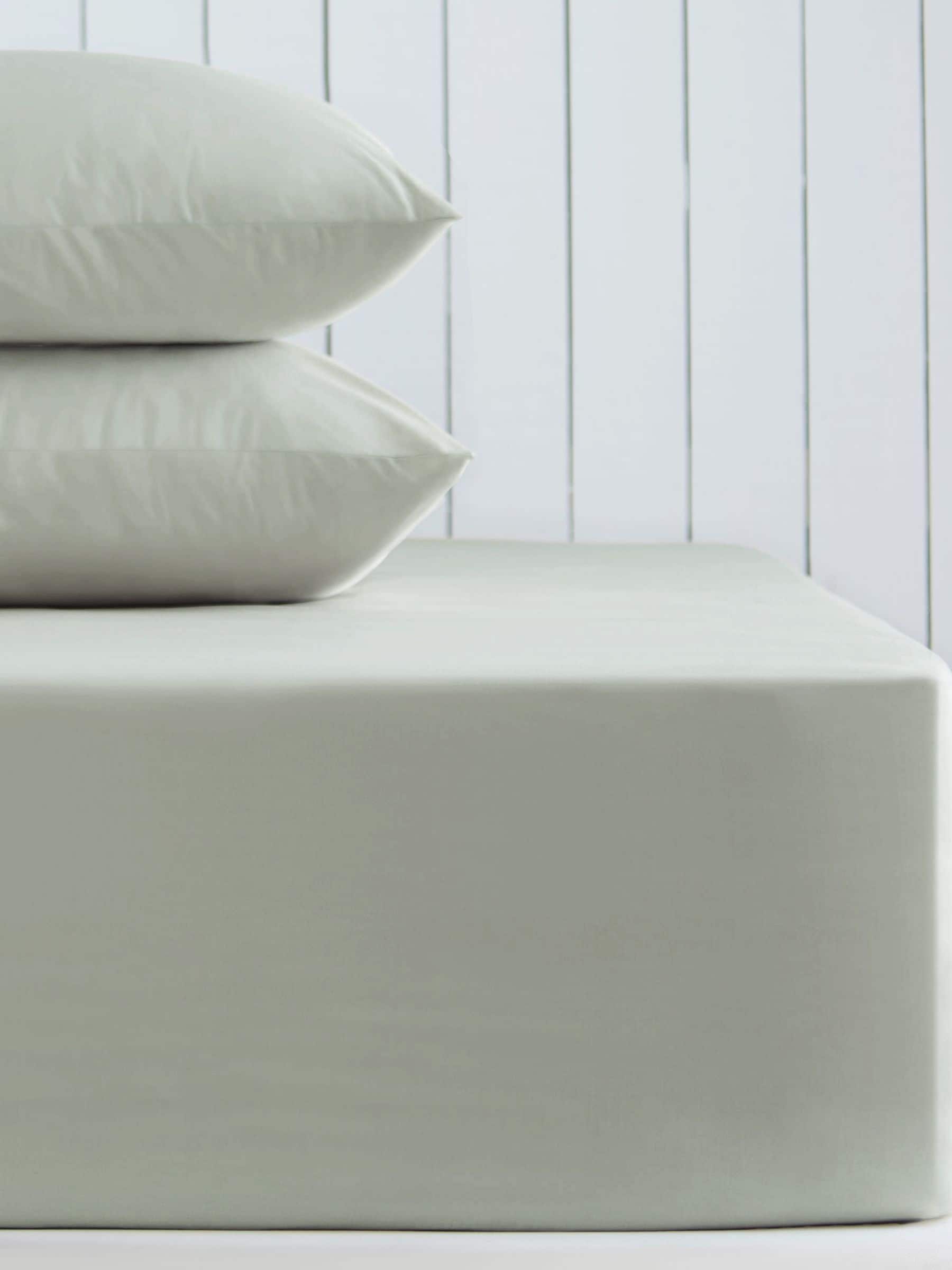 Green Pale Sage cotton rich fitted bed sheet, UK version