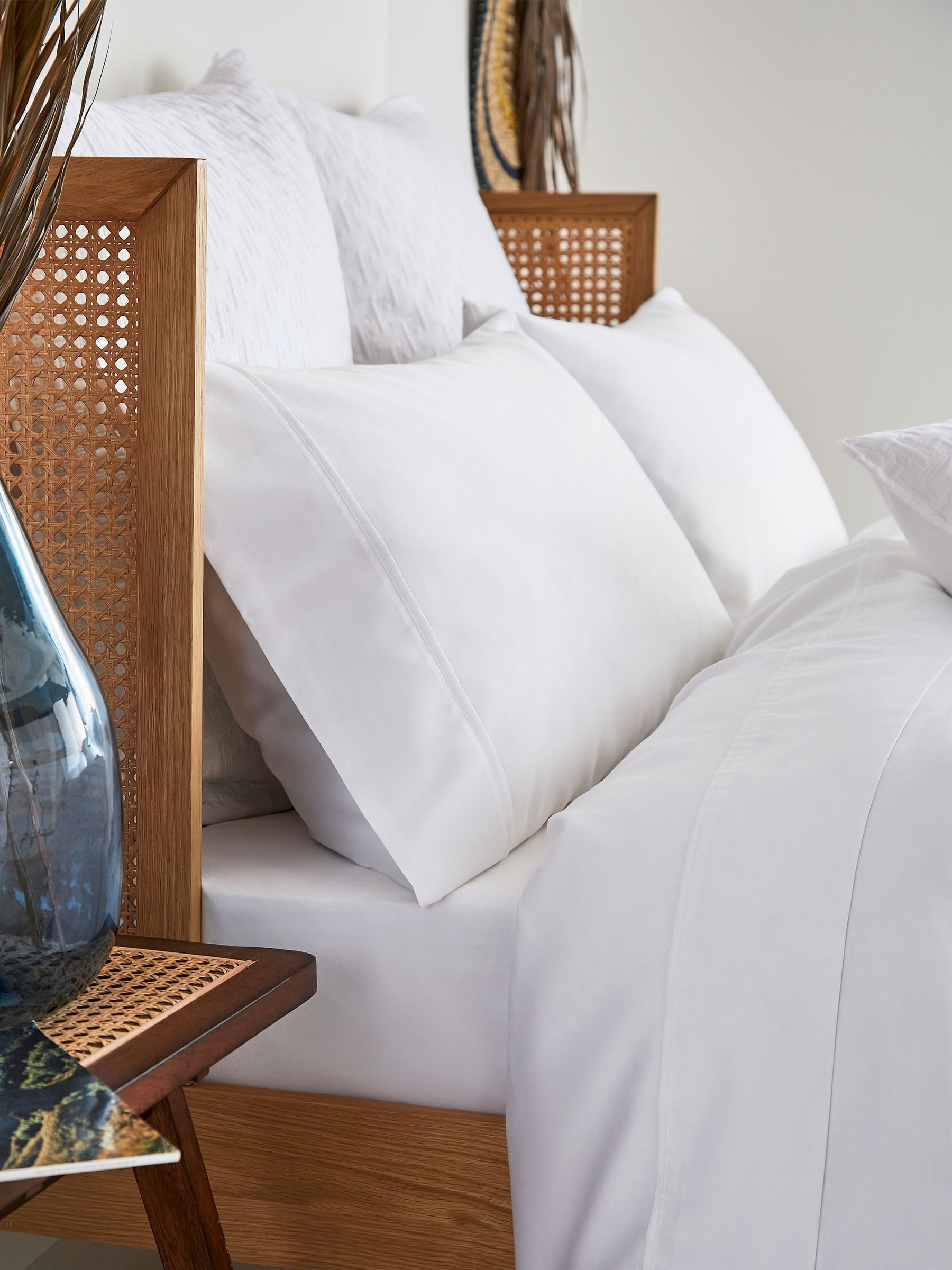 Ted Baker white fitted bed sheet (British brand)