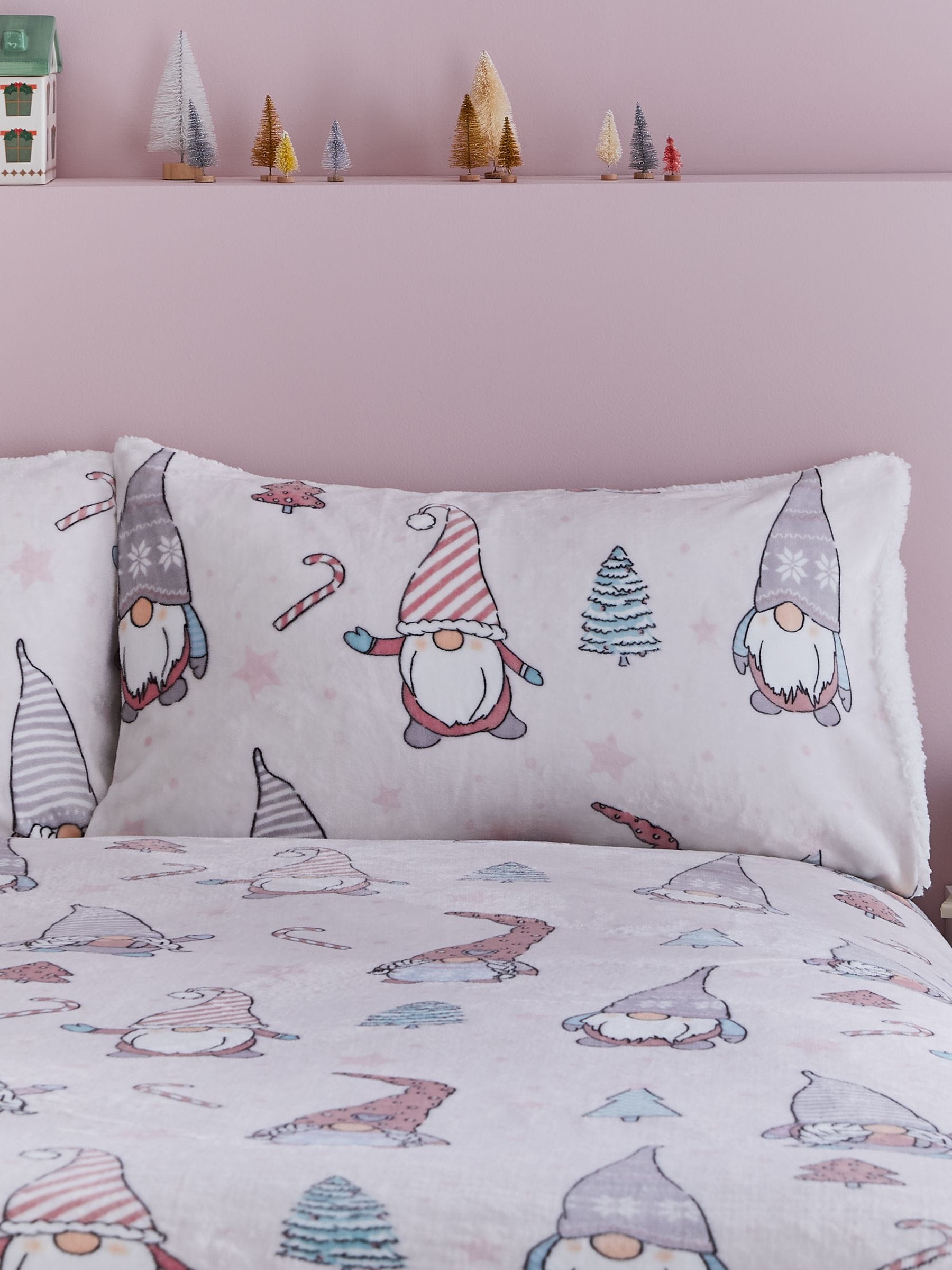 Catherine Lansfield Blush Pink Christmas Festive Gonk Cosy Fleece Duvet Cover Set - British product
