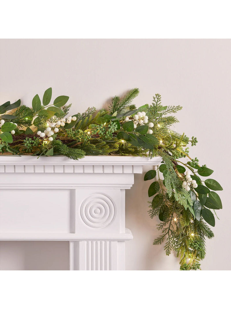 Lights4fun berry white Christmas garland 2m, UK version