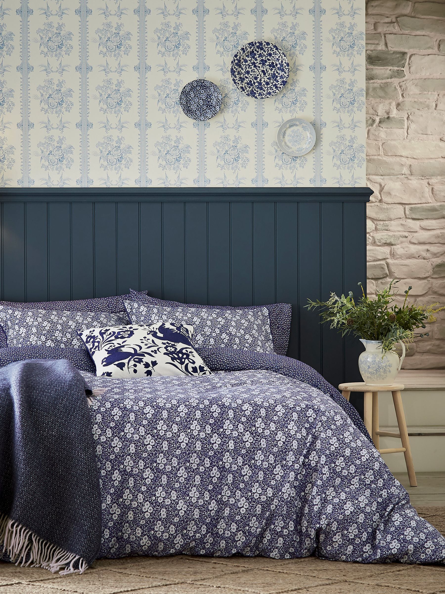 Burleigh Blue Calico duvet cover and pillowcase set - British product