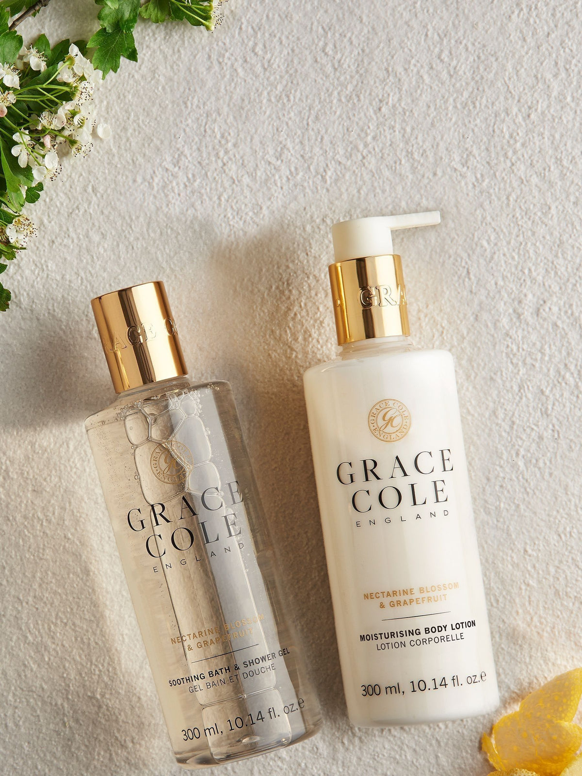 Moisturising Bath and Shower Gel with Vitamins and Botanical Extracts 300ml