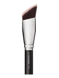 MAC 171S Smooth-Edge All Over Face Brush