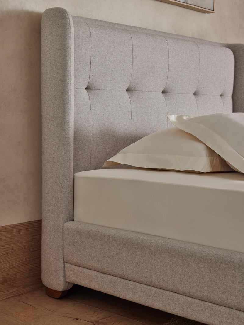 N. Premium Ivory cotton sateen bed sheet, UK version